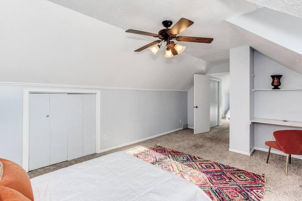 Wow! Spacious Retreat & Amazing Yard 2400+4Bd/3Bth Wichita Extérieur photo