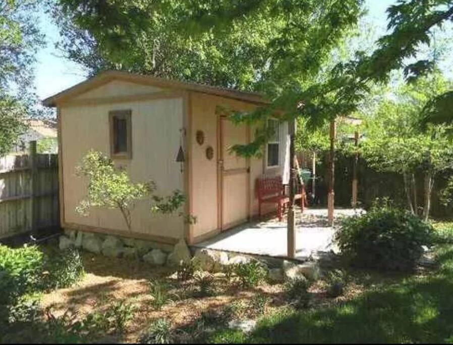 Wow! Spacious Retreat & Amazing Yard 2400+4Bd/3Bth Wichita Extérieur photo